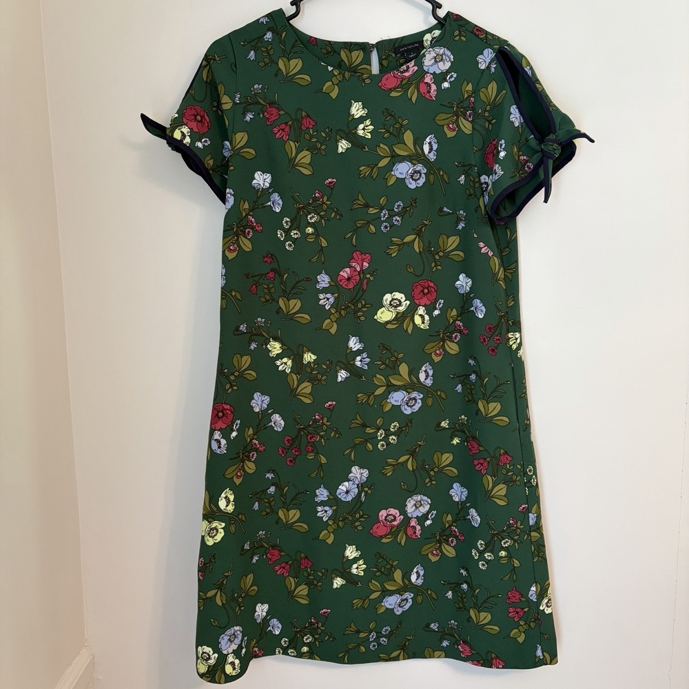 Ann Taylor Green Floral Short Sleeve Shift Dress